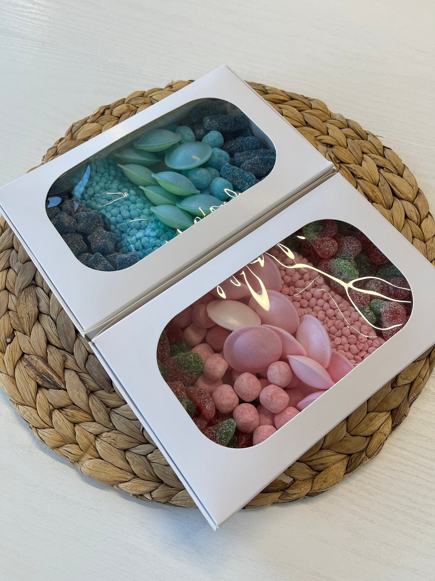 Vegan Sweet Box - Blue Vegan Sweet Box - Pink Vegan Sweet Box - Veganuary - Vegan Sweets - Vegan Treats - Vegan Gifts