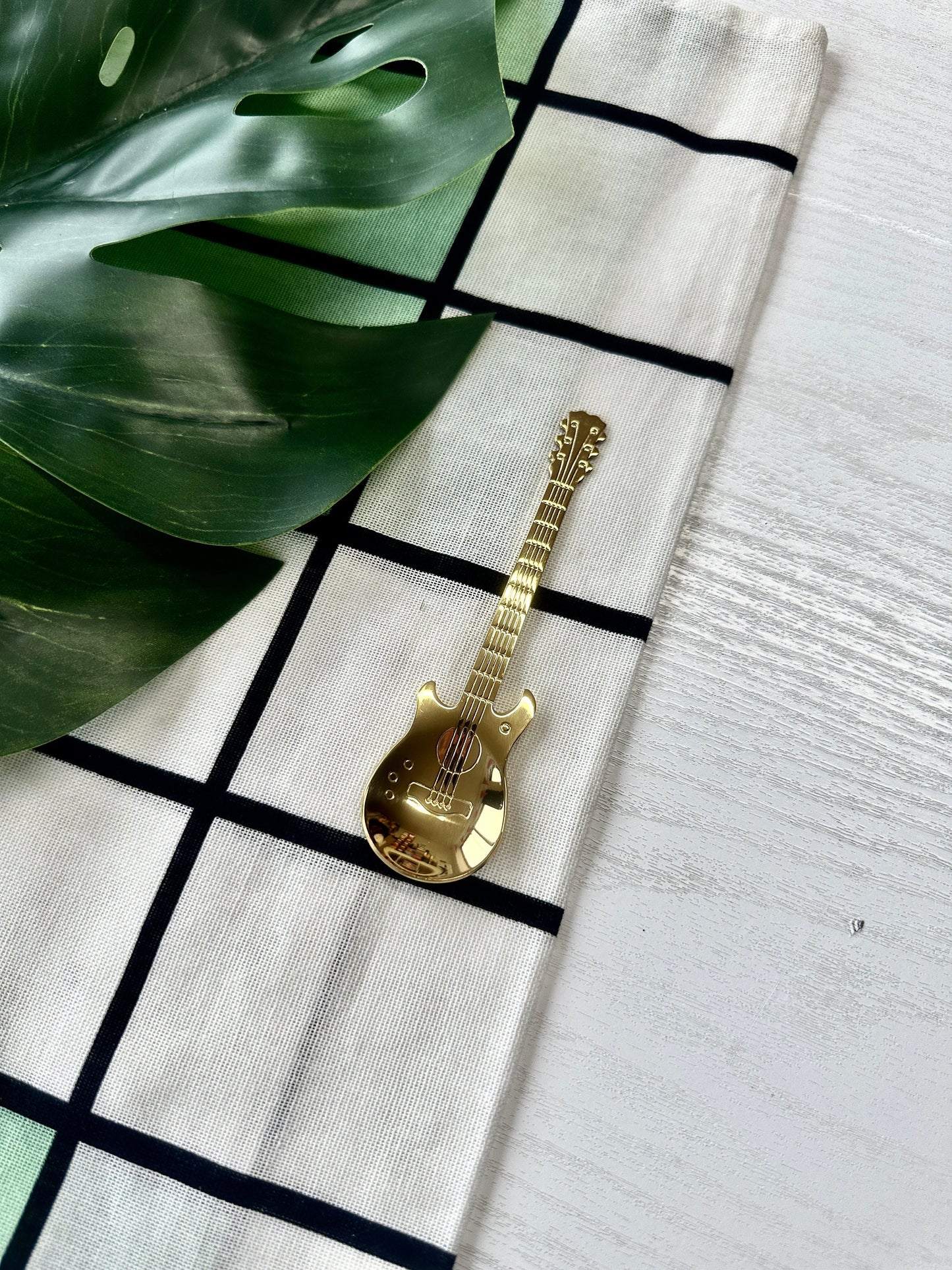 Guitar Shaped Spoon - Novelty Spoon -  Decorative Spoon - Guitar Gifts - Guitar Dad Gift - Coffee Spoons - Tea Spoons - Gold Spoons - Spoons