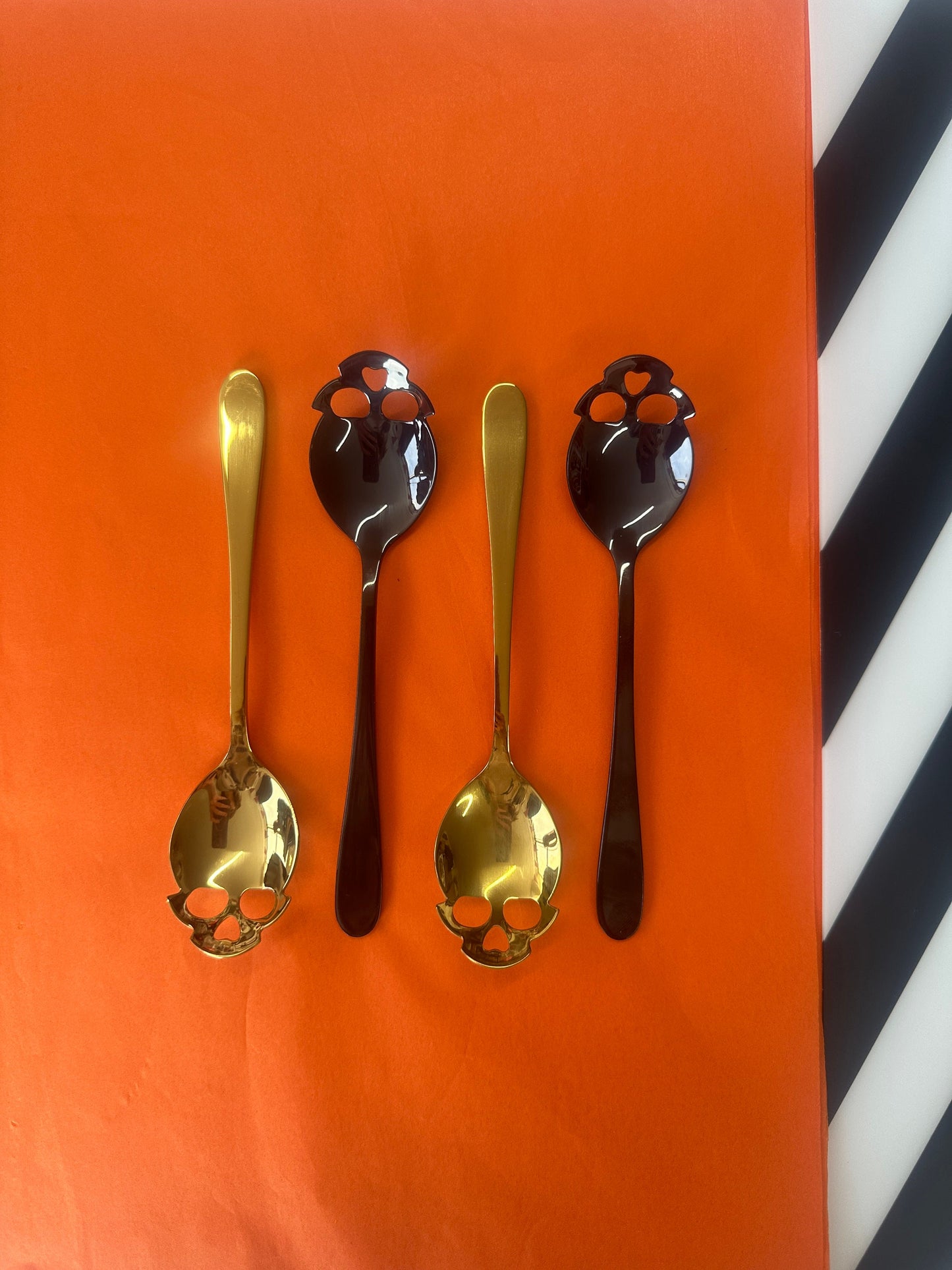 Skull Spoons - Novelty Spoons - Black Spoons - Decorative Spoons - Gold Spoons - Decorative Skull Spoons - Gifting Spoons - Gothic Spoons