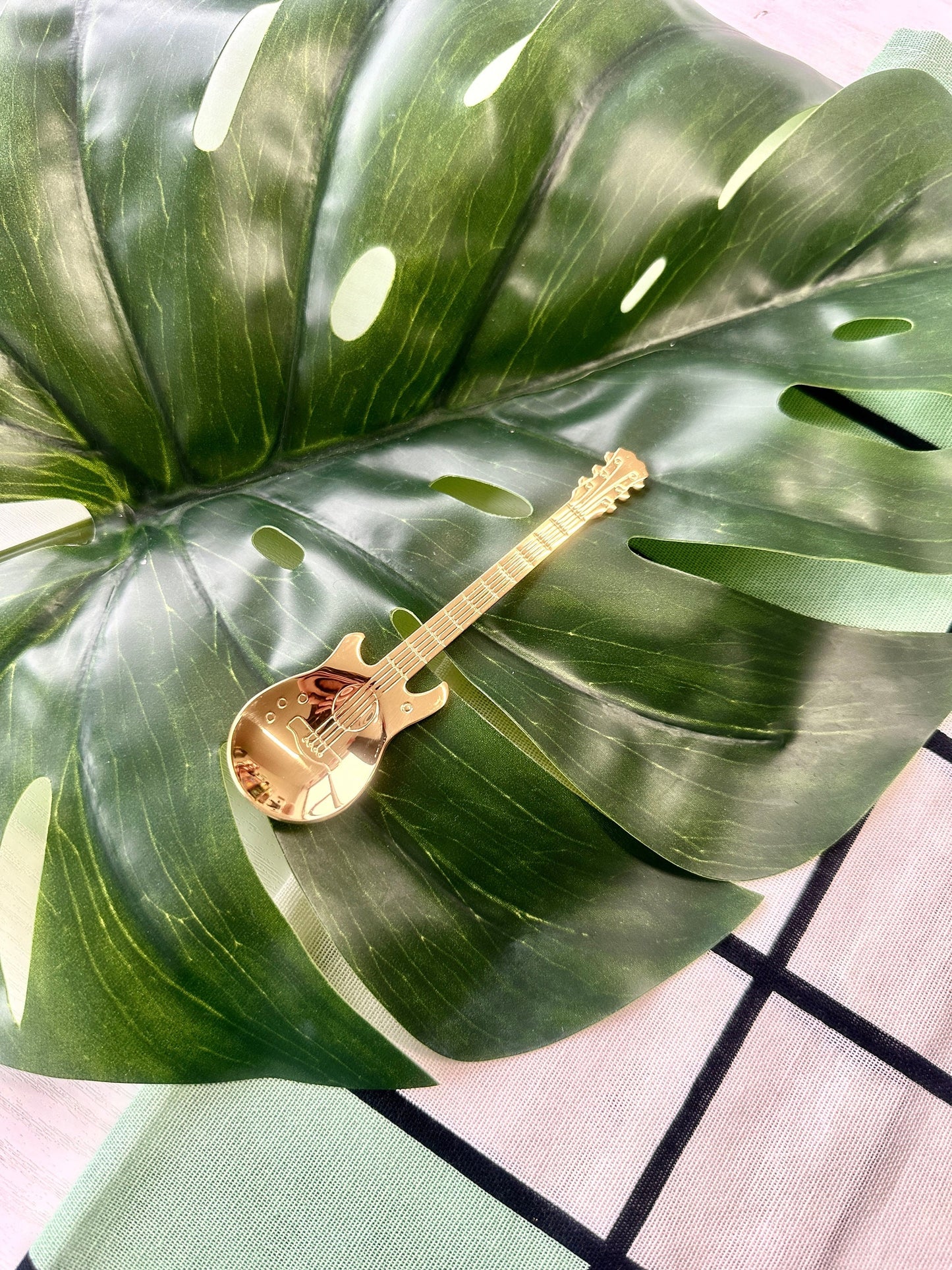 Guitar Shaped Spoon - Novelty Spoon -  Decorative Spoon - Guitar Gifts - Guitar Dad Gift - Coffee Spoons - Tea Spoons - Gold Spoons - Spoons